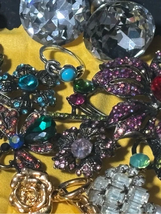 Women’s Multicolor vintage jewelry lot - Picture 11 of 12